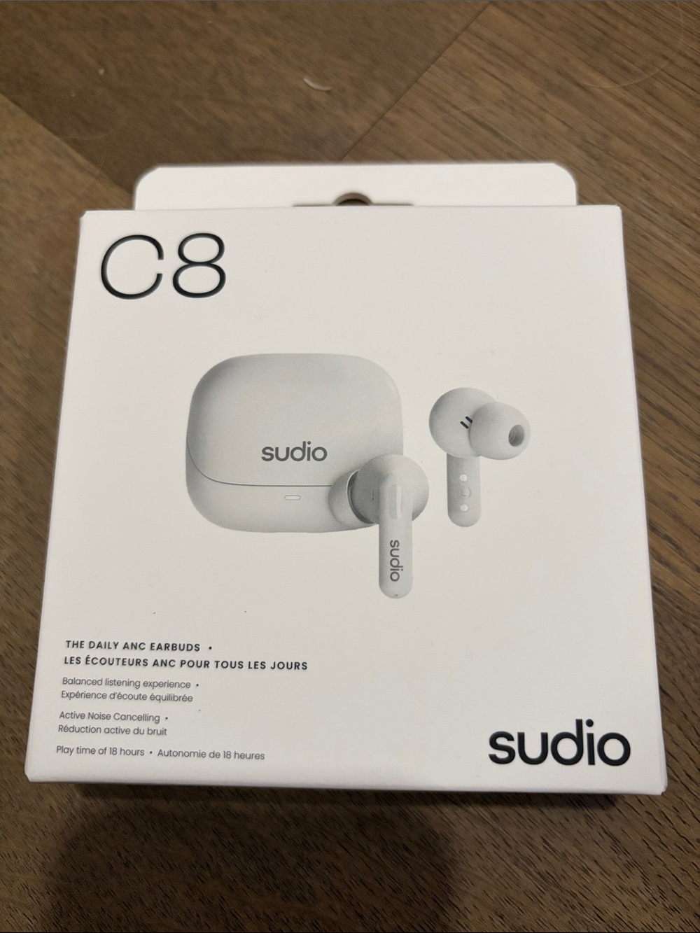 Studio C8 True Wireless Earbuds New in Box — White